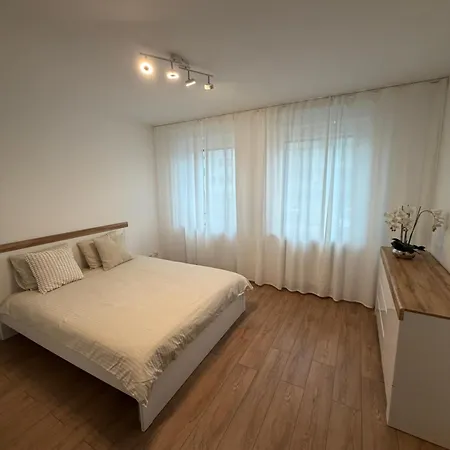 8 Apartment *